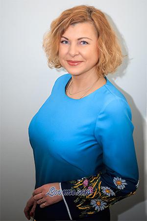 185380 - Viktoriya Age: 49 - Ukraine